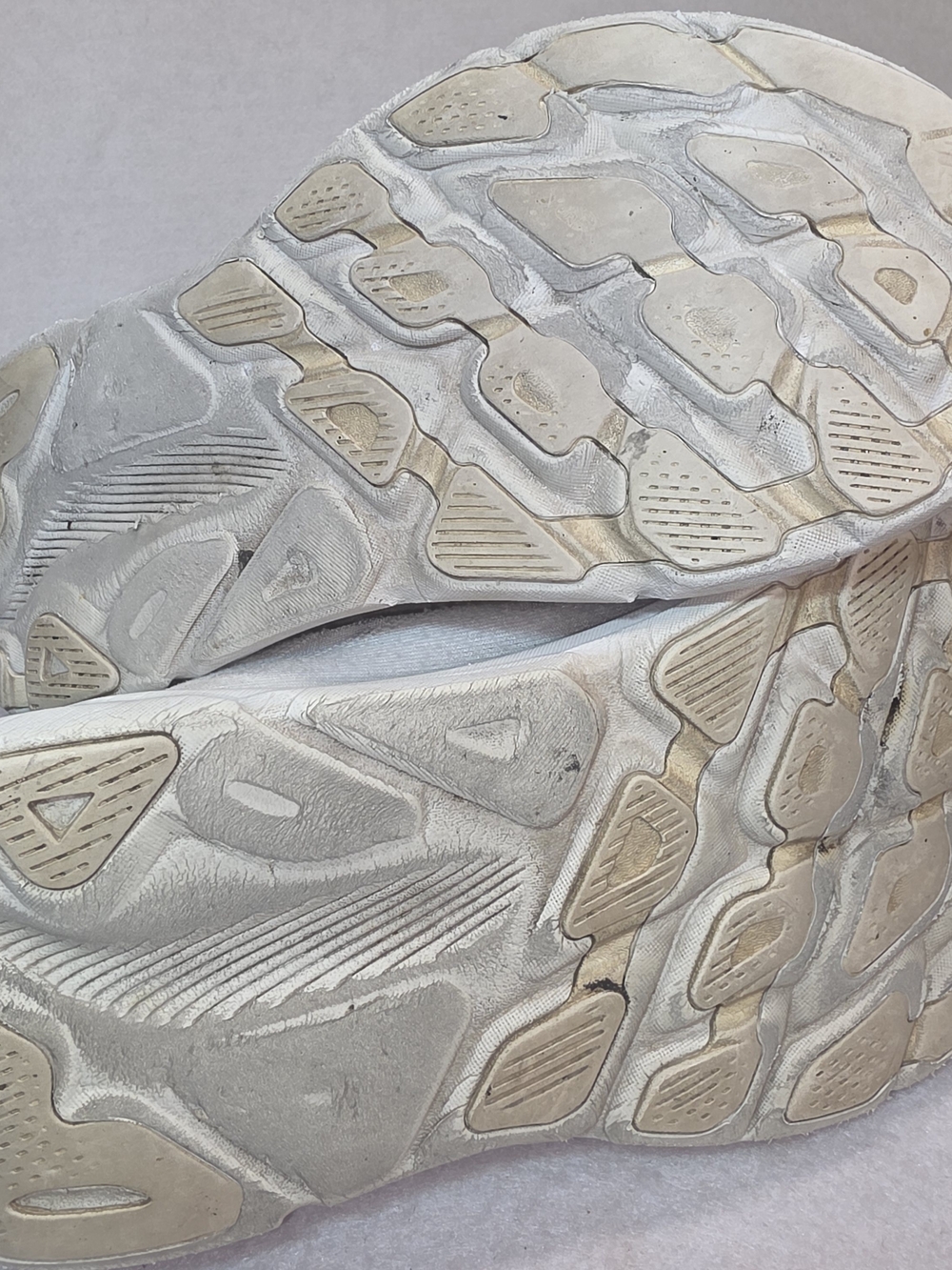 HOKA Bondi 9 Women’s White Performance Running Shoes #54 - Picture 5 of 5